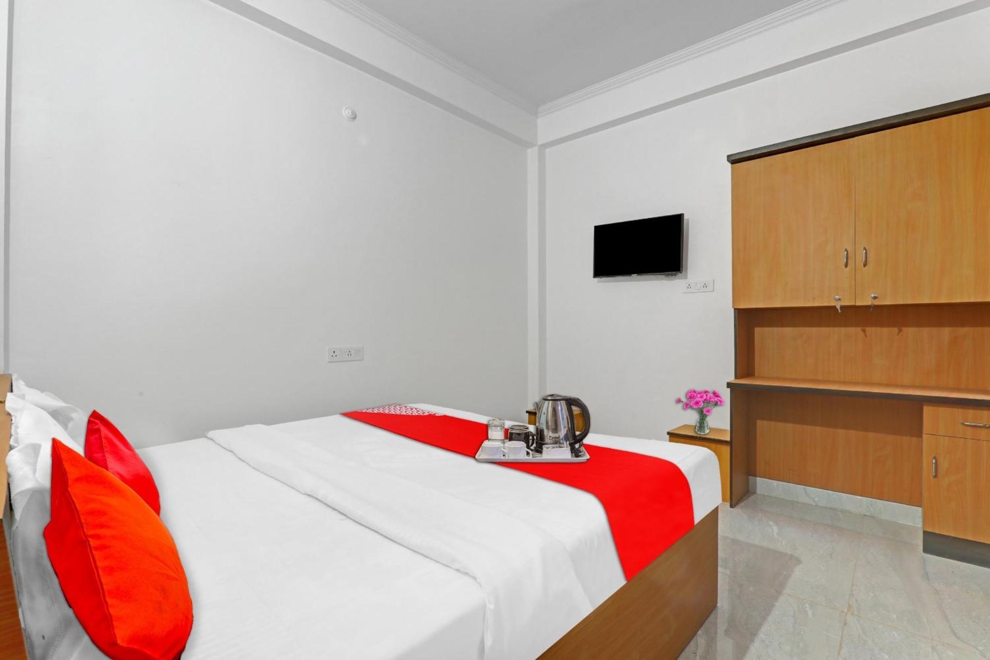 Hotel O Sai Galaxy Hotel & Restaurant Kanpur Exterior photo