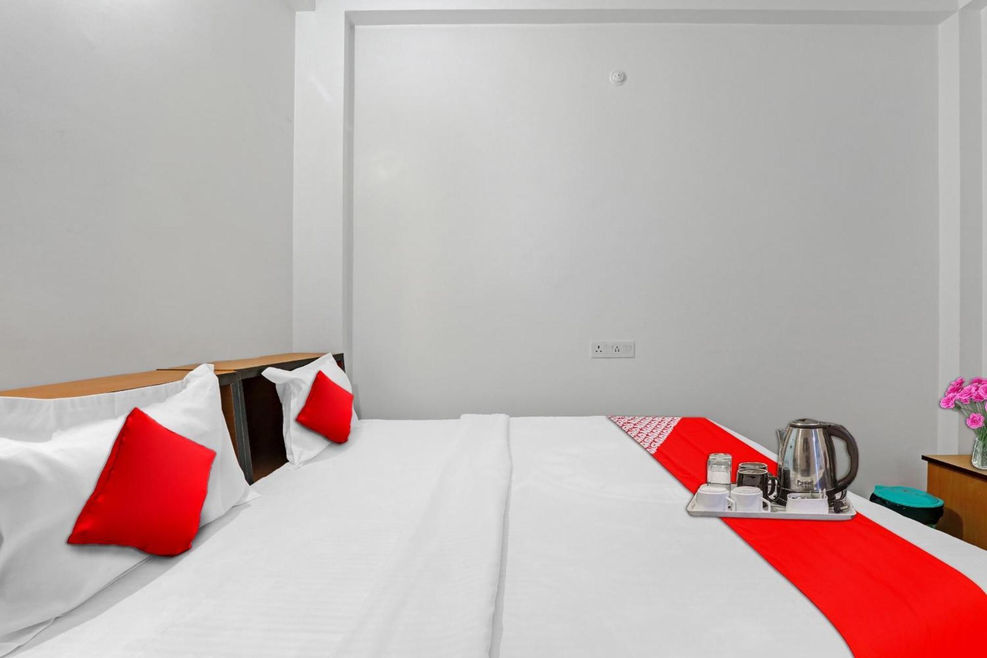 Hotel O Sai Galaxy Hotel & Restaurant Kanpur Exterior photo